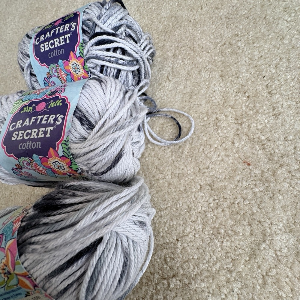 Crafters Secret Cotton Yarn Lot Of 4 Skeins #132 City Gray (3) #114 Olive Branch - Picture 2 of 5